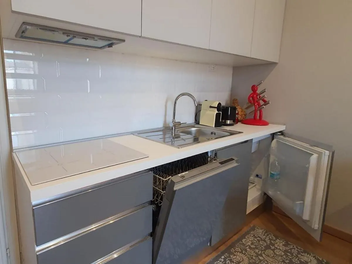 Foscolo 27 A 100 M Dal Mare Daire Viareggio